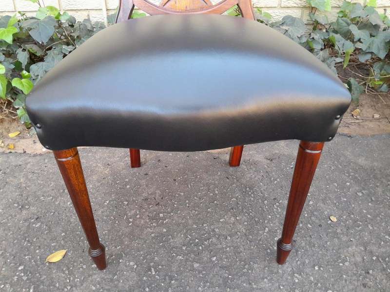 A 20th Century Set Of Eight Hepplewhite Style Dining Chairs With A Pair Of Armchairs / Carvers An...