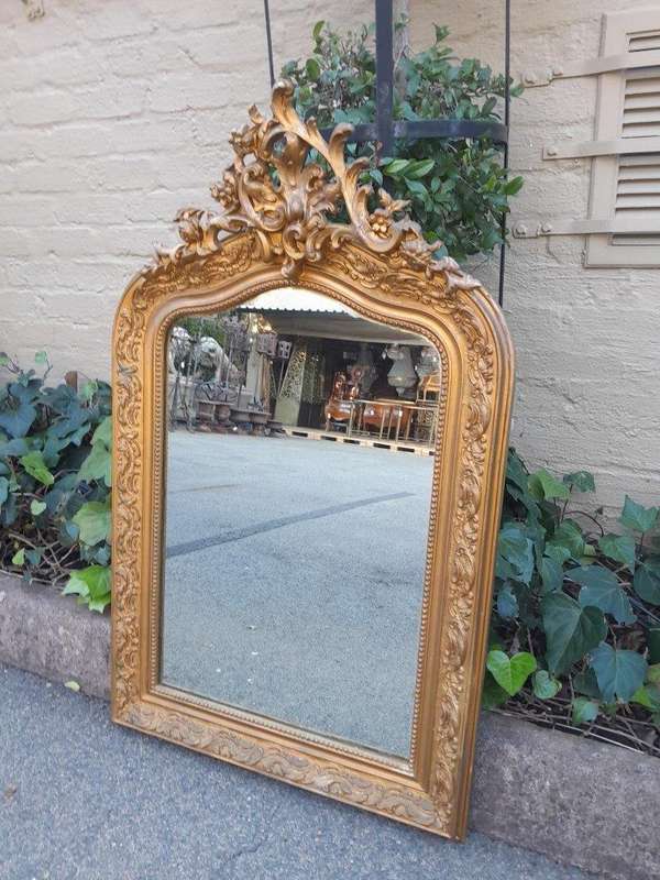 An Antique French 19th Century Ornately Carved Giltwood Mirror ND