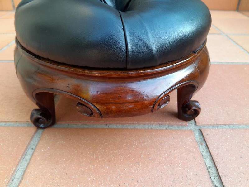 An Antique Circa 1880s Victorian Carved Mahogany Footstool Upholstered In Leather