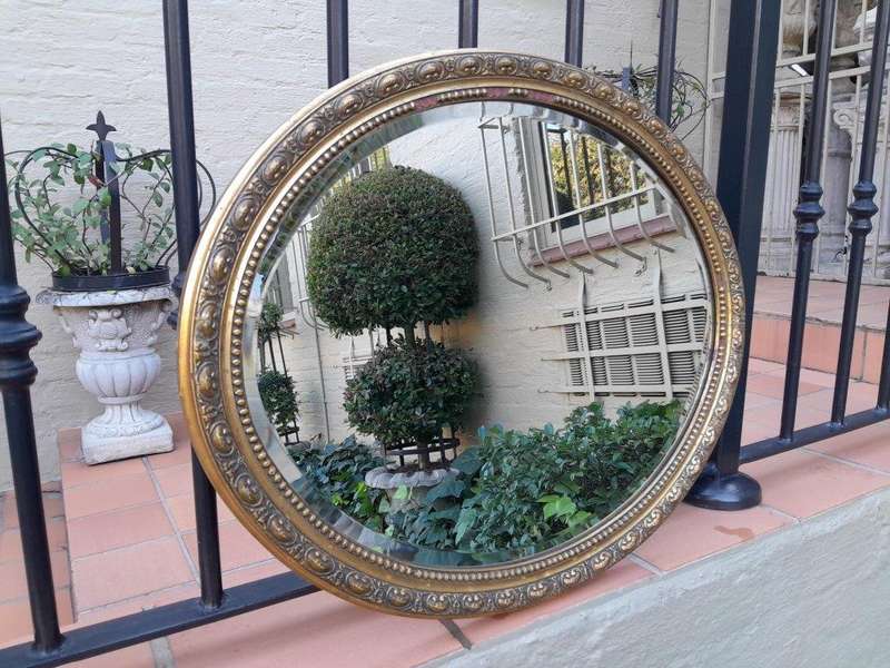 An Antique Victorian Carved Gilt Framed Mirror