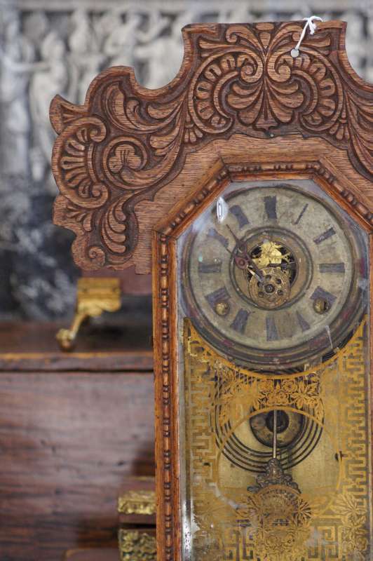 Antique Ingraham'S Gingerbread Mantle Clock ND