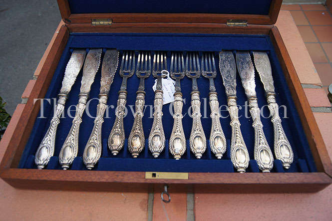 6 Place Boxed Fish Set. 6 place - 12 Piece.