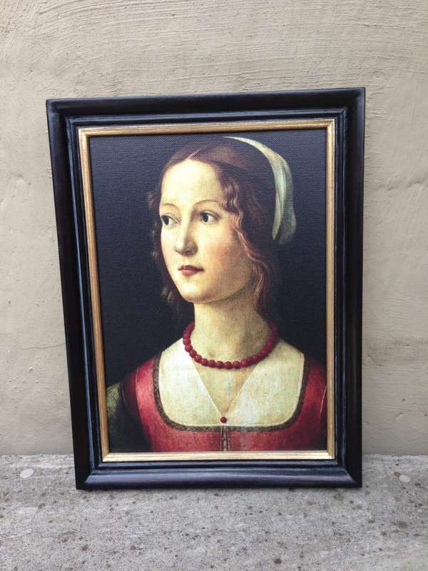 Canvas Queen Prints Small