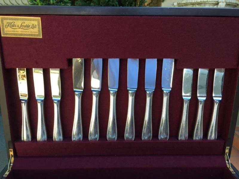 Katz & Lourie Jewellers EPNS Cutlery Set in Canteen. 6 Place - 62 piece.
