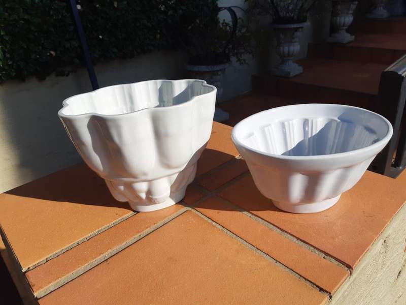 Set Of 2 Porcelain Jelly/Dessert Moulds