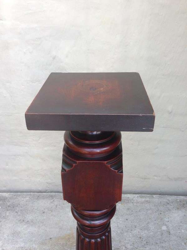 Carved mahogany pillar / plinth with fluted stem and square base