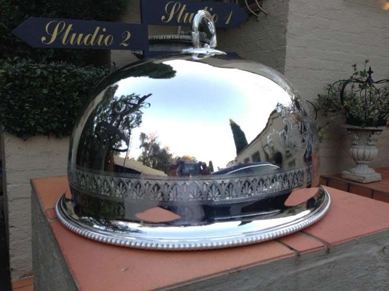 Large Victorian Mappin & Webb silver plated meat dome