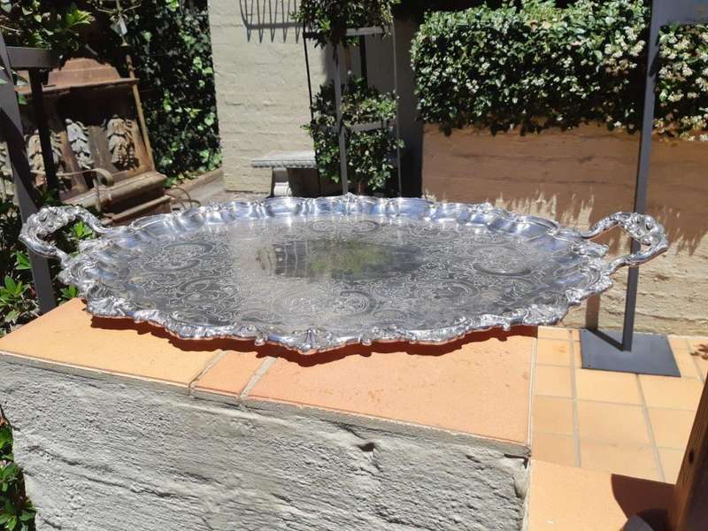 Reed & Barton Shell Design Silver-Plate Tray
