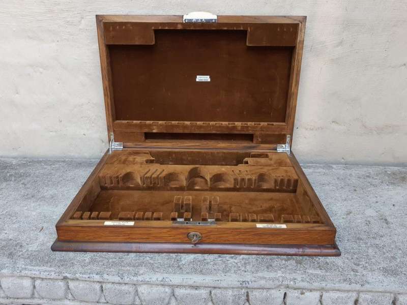 Oak Lockable (With Key) Cutlery Canteen (With Settings For 6 Places - ND