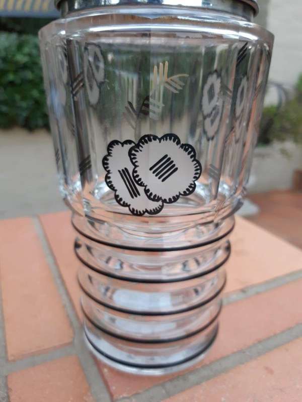 An 8-piece Czech Art Deco Crystal Cocktail Set circa 1930s  plus 6 x matching shot glasses(Mino...