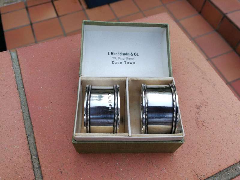 A Circa 1925 Cased Pair Of George IV Silver Napkin Rings, William Suckling Ltd, Birmingham,  