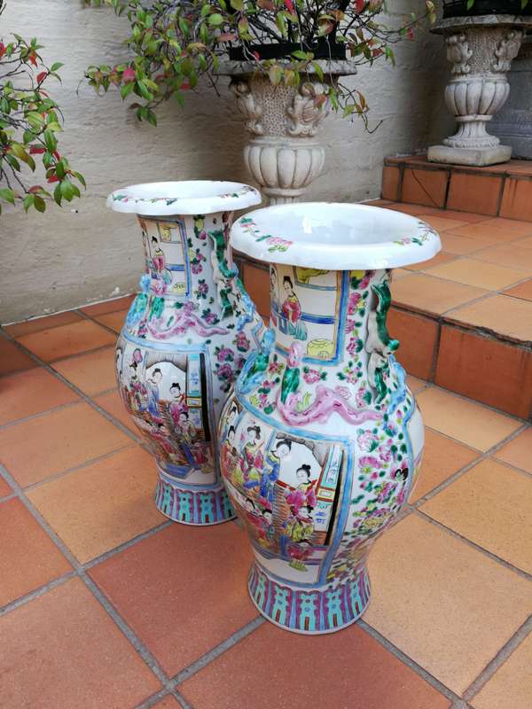 A pair of 20th century Chinese famille rose vases