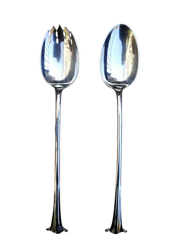 A Pair Of Early 20th Century  Walker & Hall, Sheffield Salad Servers Circa 1918
