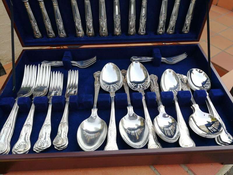 Atkinson Brothers, Sheffield Kings-Pattern 6 Place Cutlery Set In Original Canteen (6 Place)