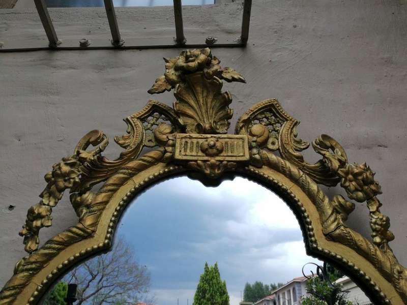 19th Century Gilt Mirror With Candle Holders