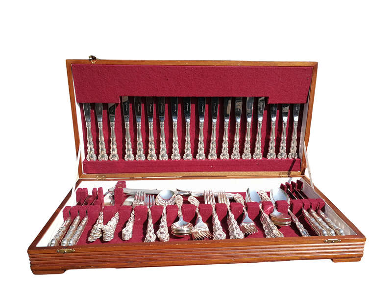 Community Plate Twelve (12) Place Cutlery Set In Original Wooden Canteen