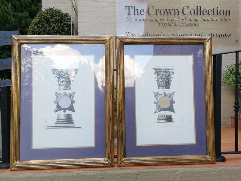 A Pair of Two Engravings In Hand Gilded with Gold Leaf Frames. Du Portique Du Pantheon a Rome, an...