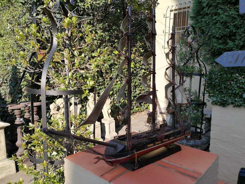 An Antique Style Spanish Ship Model: The Fragata Espanola