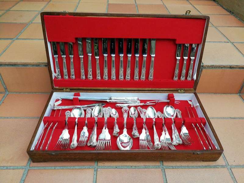 A 20th Century English Spear And Jackson Silver-Plate Kings Pattern Eight Place Setting Cutlery S...