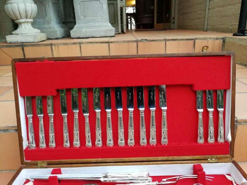 A 20th Century English Spear And Jackson Silver-Plate Kings Pattern Eight Place Setting Cutlery S...