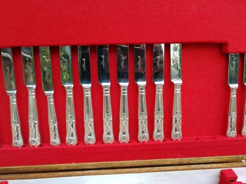 A 20th Century English Spear And Jackson Silver-Plate Kings Pattern Eight Place Setting Cutlery S...