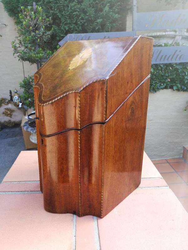 An 18th Century Walnut and Inlaid Knife Box. Interior missing