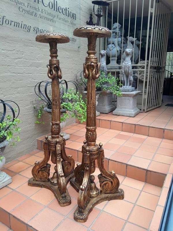 A 20th Century Pair Of French Style Giltwood Floor Or Table Candle Holders / Sticks / Plinths