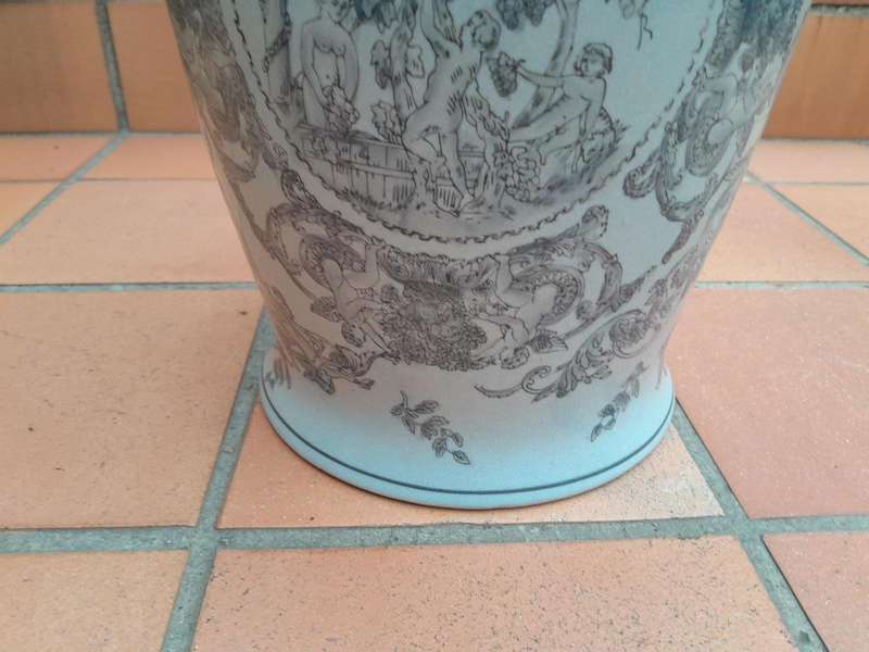 A 20th Century Set  Of Four Ceramic Ginger Jars