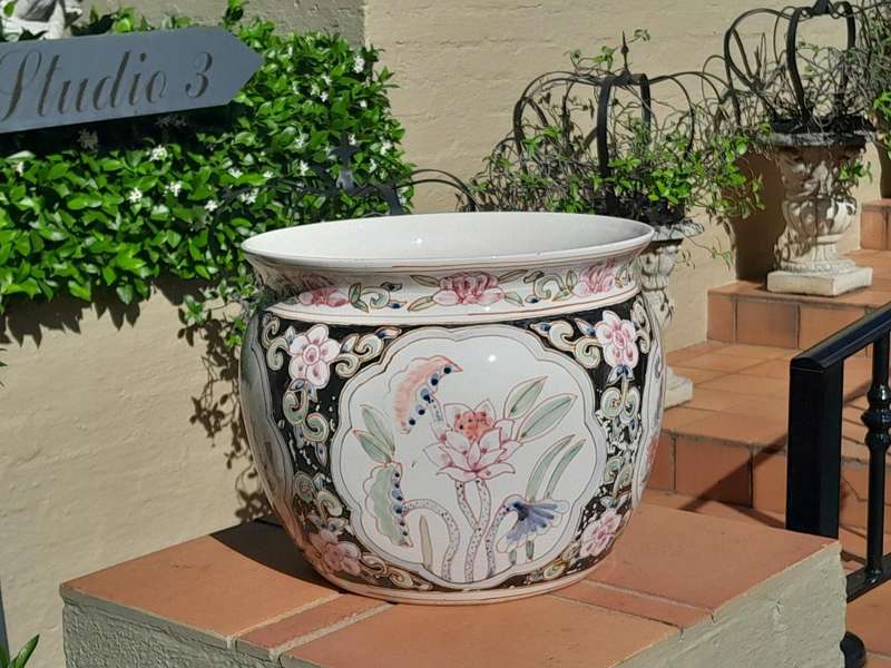 A 20th Century Large Oriental Style Ceramic Bowl/Planter