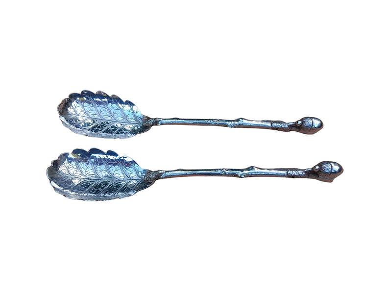 A 20th Century Pair of Electroplate Salad Servers/Spoons Dimensions: 20cm long R2500