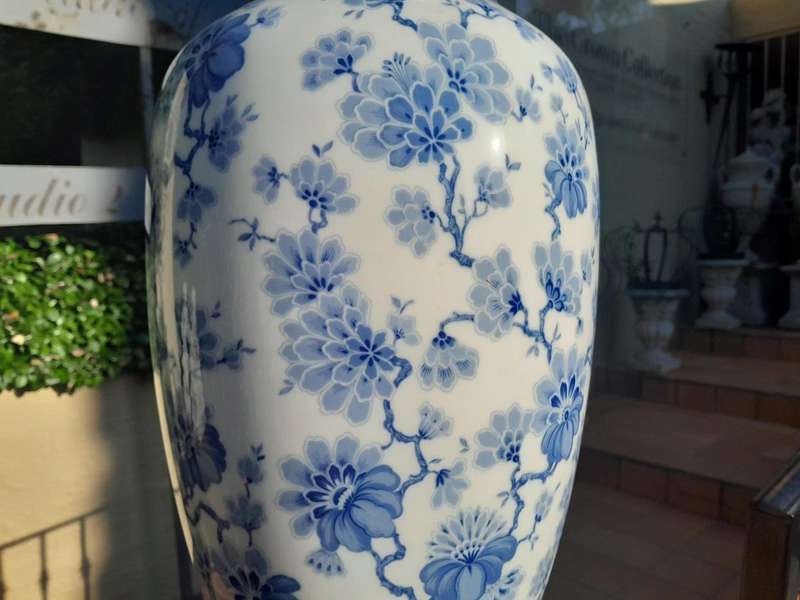 A 20th Century Large Vase On Hand Gilded Wooden Stand