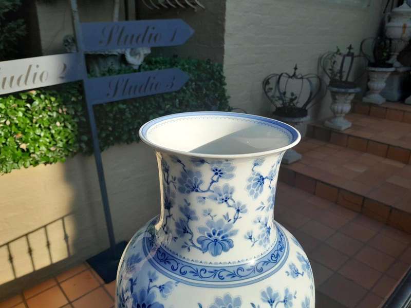 A 20th Century Large Vase On Hand Gilded Wooden Stand