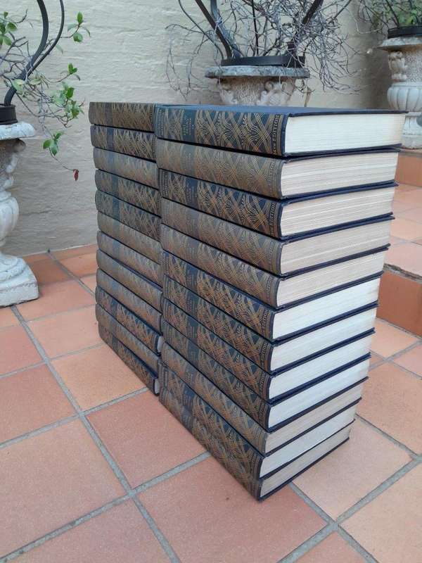 An Early 20th Century Circa 1932 Full Set of 14th Edition Encyclopaedia Britannica.  Twenty-Four...