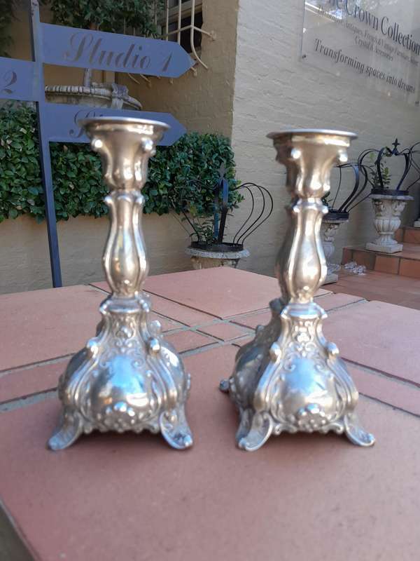 A Pair Of Sterling Silver Rococo Style Candlesticks In The Rococo Style Dimensions 16cm ( 187 Gra...