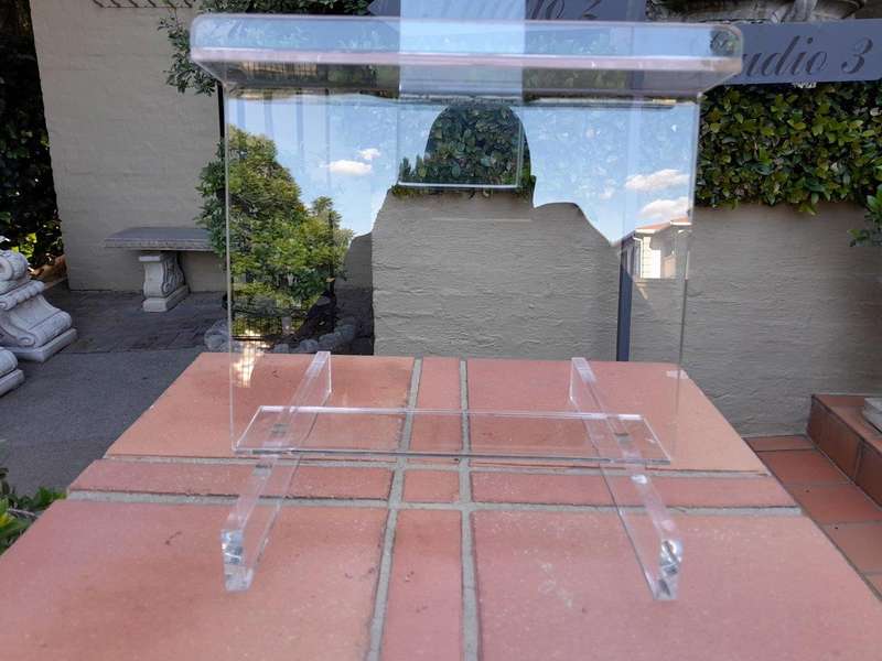 A Perspex Table Easels ND