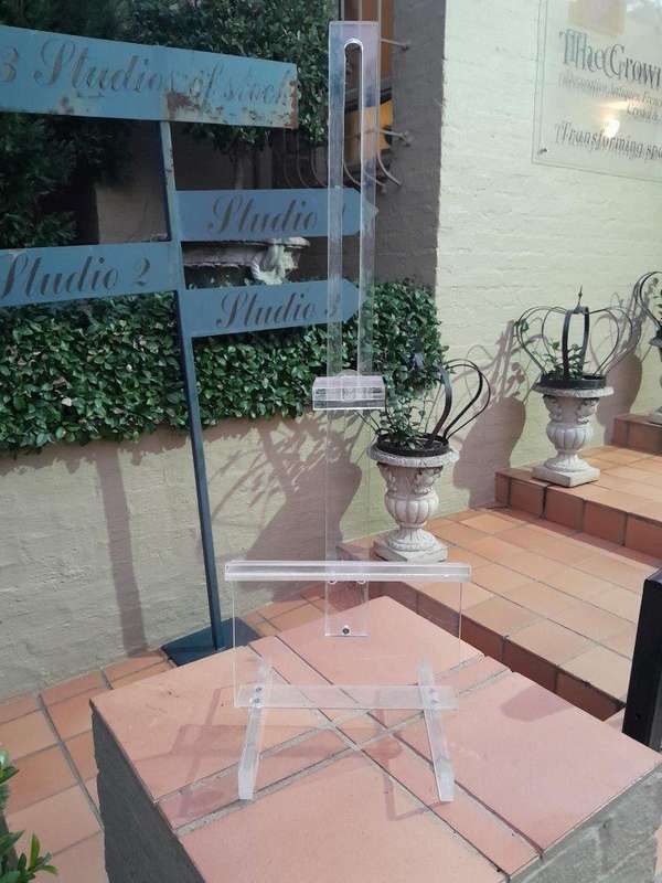 A 20th Century Perspex Easel