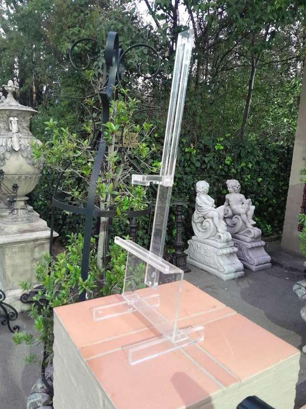 A 20th Century Perspex Easel