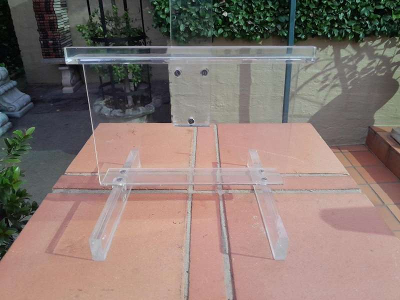 A 20th Century Perspex Easel