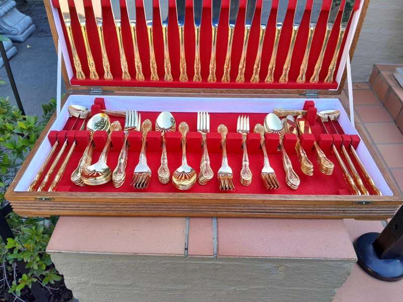 A 20th Century Gold Plated Cutlery Set In Canteen (112 Pieces)