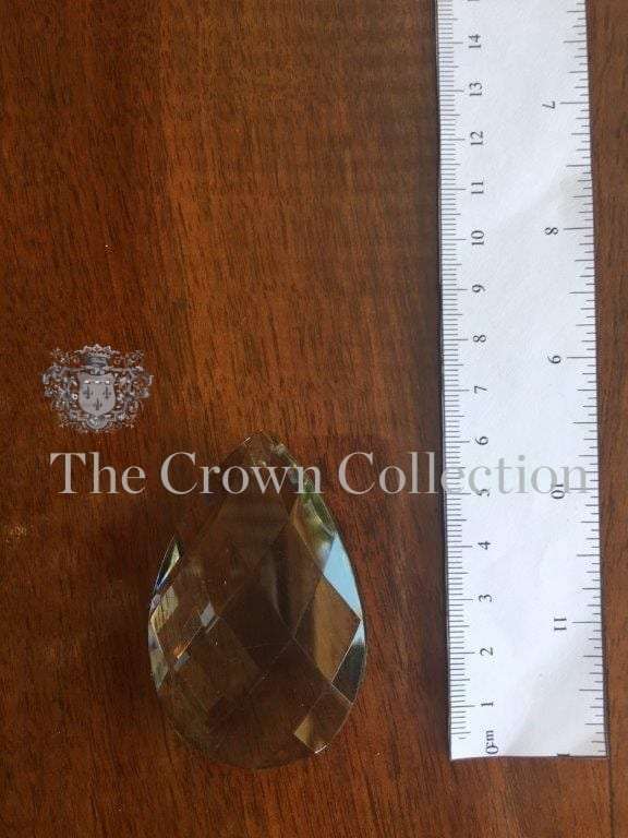 Moulded pear 6cm