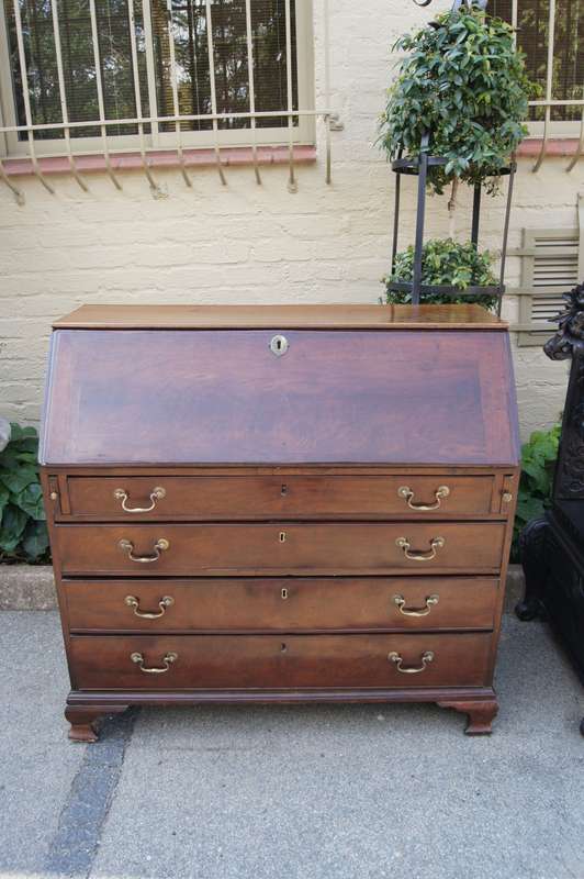 Georgian Bureau