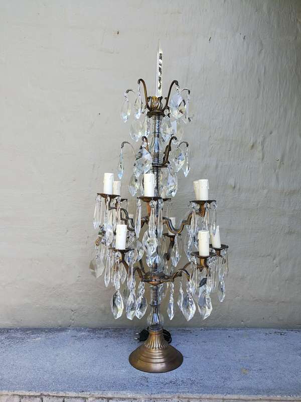 French Style Gallery Brass and Crystal Table Lamp in a Gold Finish (Large)