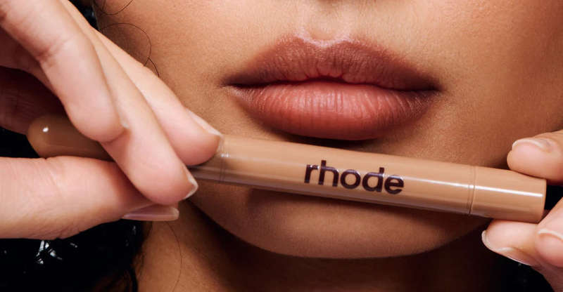 Rhode Peptide lip shape - Lift - Soft nuetral pink