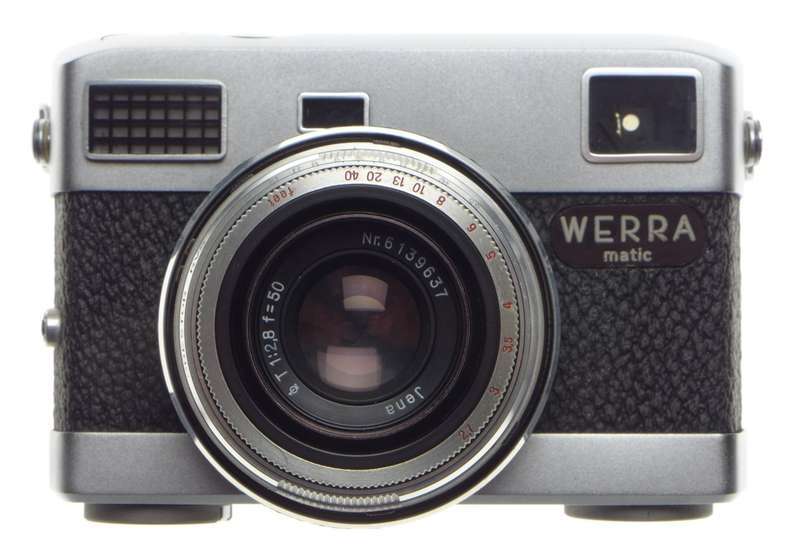 WERRA Matic Jena T 1:2.8 f=50mm Unusual point and shoot camera kit hood cap case clean condition