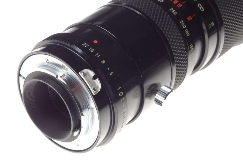 SOLIGOR 100-300mm 1:5 Nikon F mount vintage SLR camera lens excellent