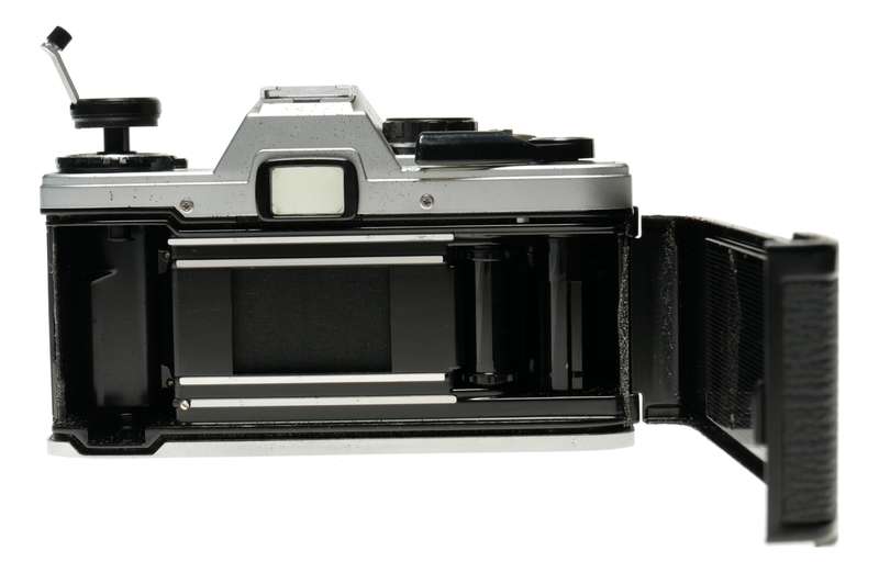 Olympus OM-10 SLR chrome film camera Zuiko 1.8/50mm lens