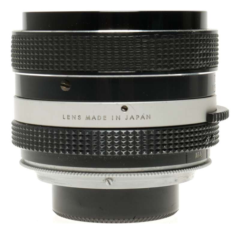 Auto Tamron 1:2.8 f=28mm SRT.TO Vintage film camera lens
