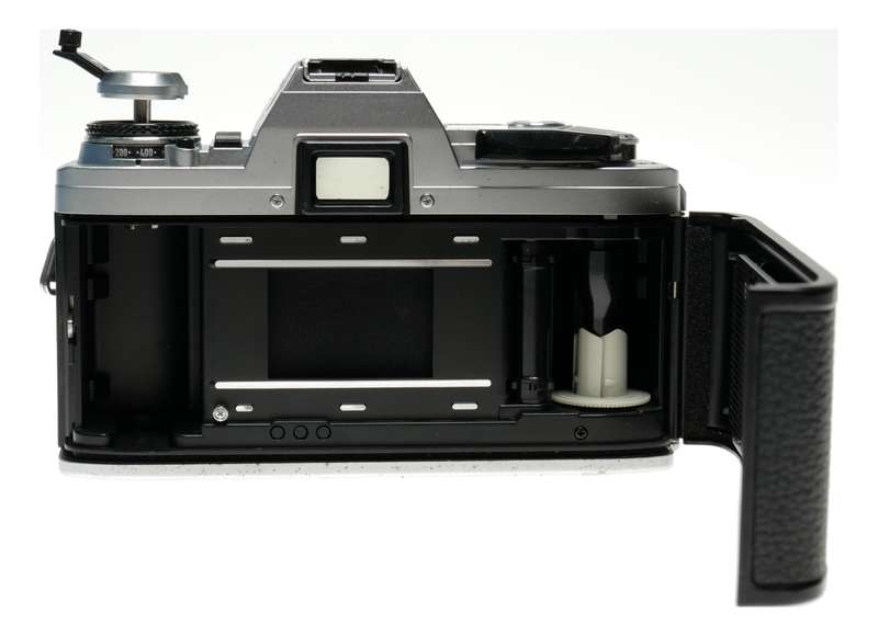 Minolta X-300 SLR vintage film camera MD Rokkor-X 50mm 1.7 lens