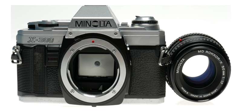 Minolta X-300 SLR vintage film camera MD Rokkor-X 50mm 1.7 lens