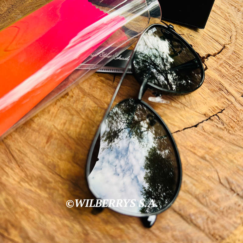must see!! QUAY Women`s STARRY EYED Aviator Sunglasses **AUTHENTIC BRAND NEW